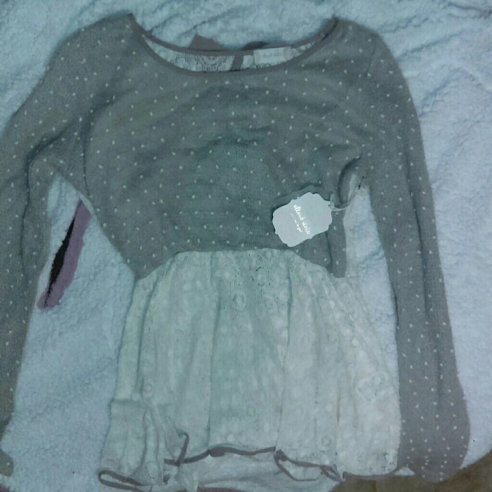 Cute long sleeve sweater